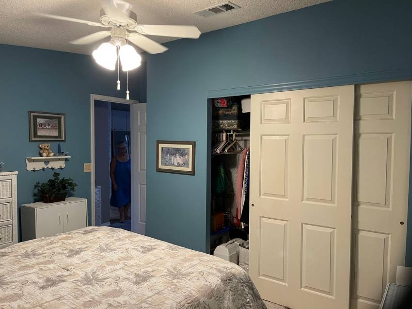 2417 Crooked Stick Drive a Winter Haven, FL Mobile or Manufactured Home for Sale